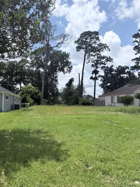 3826 Blodgett St, Houston, TX 77004