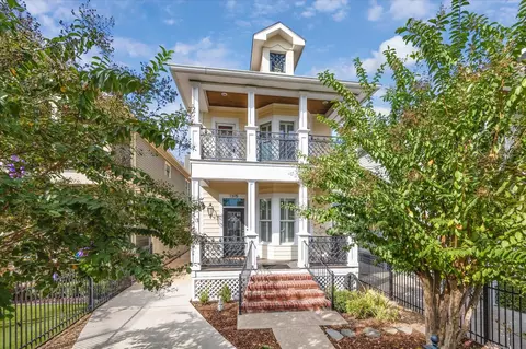 1315 W 22nd St, Houston, TX 77008