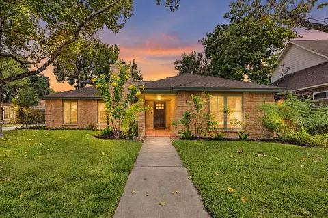 16106 Crawford St, Jersey Village, TX 77040