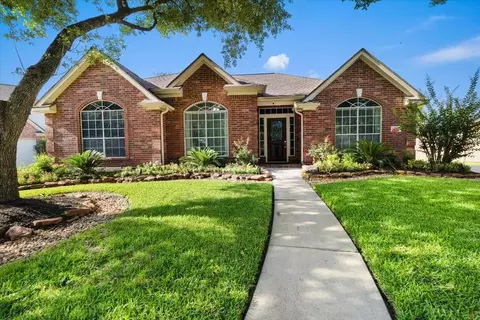 13303 Barbstone Dr, Houston, TX 77044