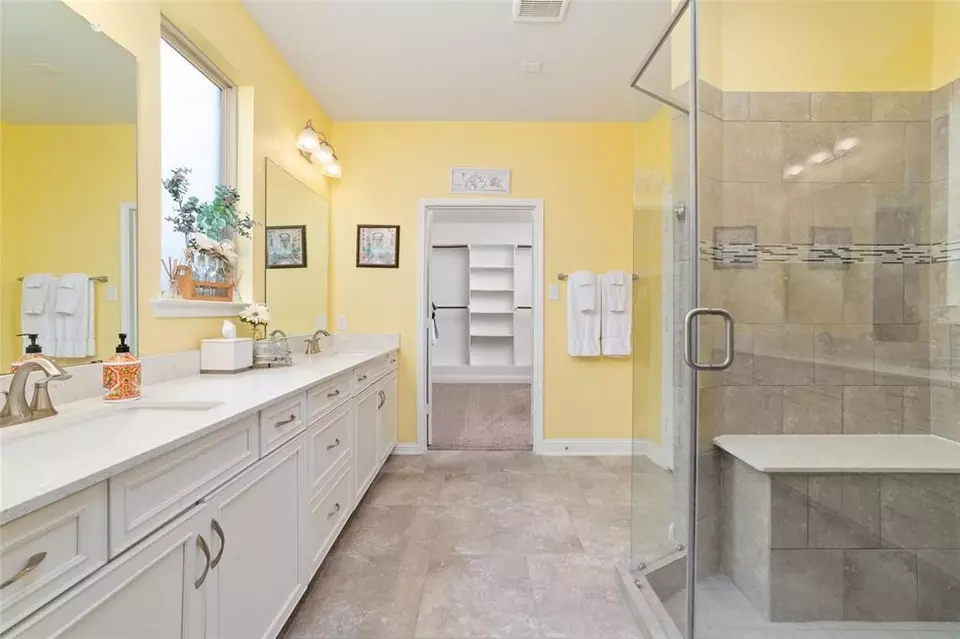 Bath - 8915 Japonica Dr #DA, Richmond, TX 77469 photo 1 of 3