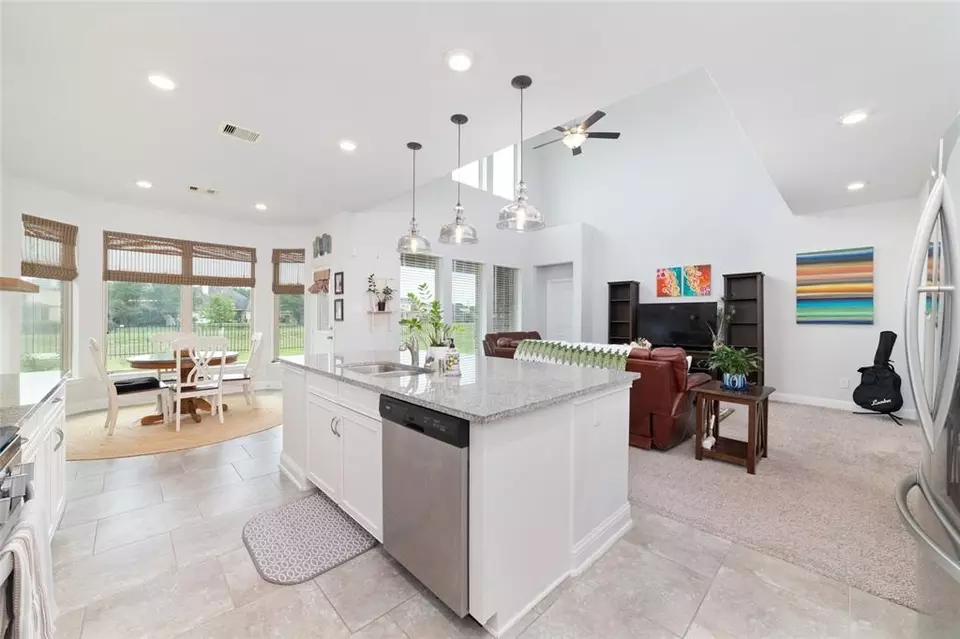 Kitchen - 8915 Japonica Dr #DA, Richmond, TX 77469 photo 4 of 4
