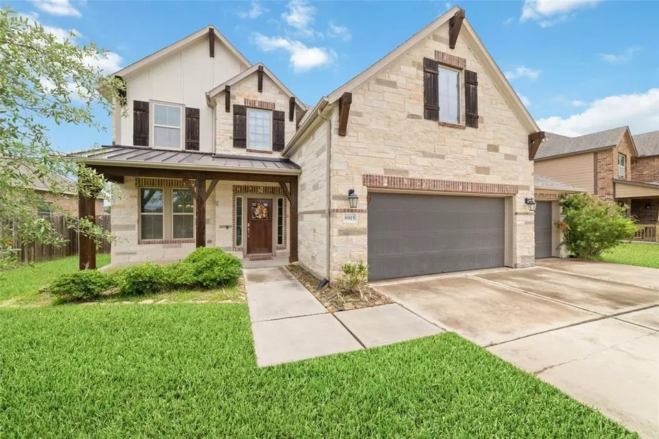 Exterior - 8915 Japonica Dr #DA, Richmond, TX 77469 photo 2 of 6