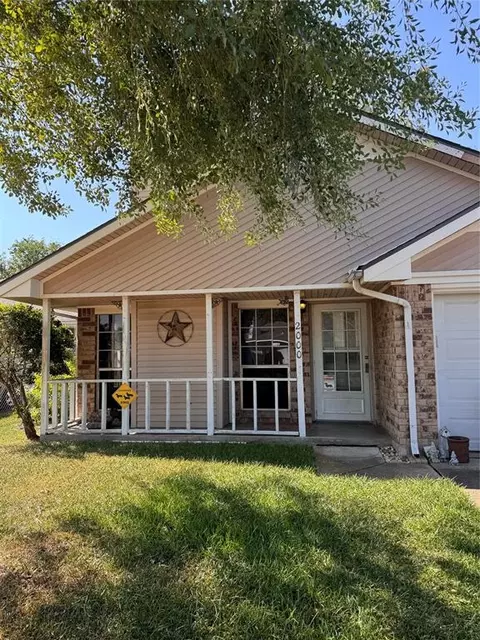2000 Spruce Dr, Rosenberg, TX 77471 photo 1