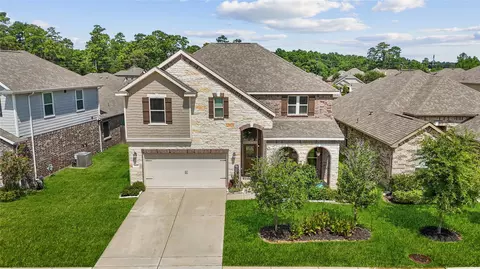 8837 Twin Falls Ln, Magnolia, TX 77354
