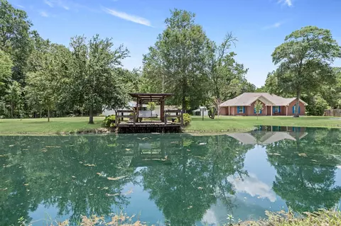 4297 Hob Warren Rd, Sour Lake, TX 77659