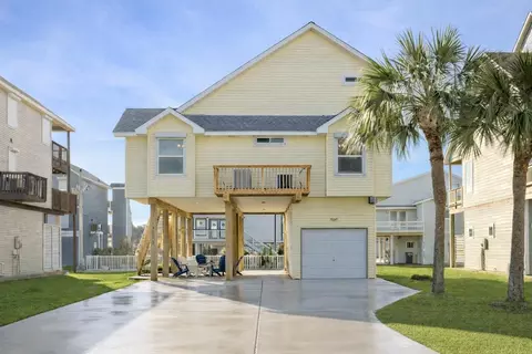 13723 Pirates Beach Blvd, Galveston, TX 77554