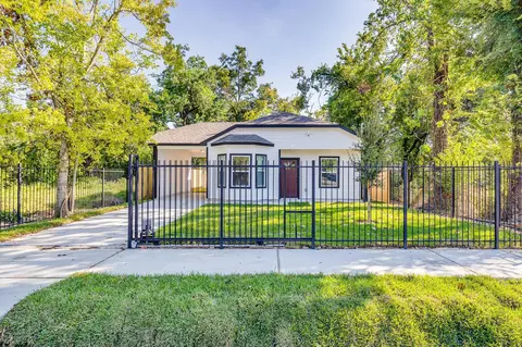 3206 Roland St, Houston, TX 77026