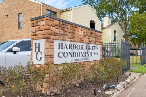 6602 Harbor Town Dr #304, Houston, TX 77036