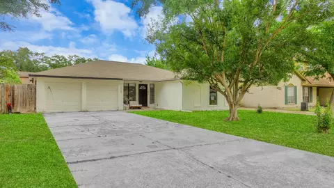 223 Kirkaldy Dr, Houston, TX 77015