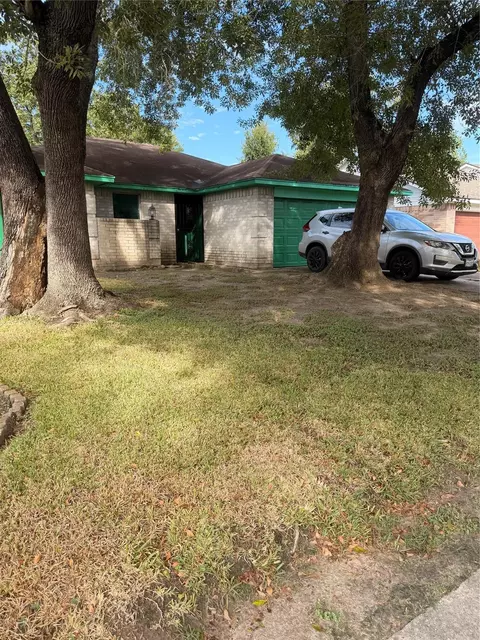 12215 Carola Forest Dr, Houston, TX 77044