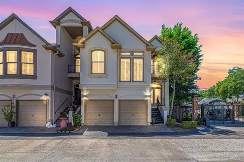 2 Milan Ests, Houston, TX 77056