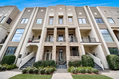 1406 Lake Pointe Pkwy, Sugar Land, TX 77478