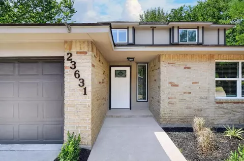 Exterior - 23631 Verngate Dr, Spring, TX 77373 photo 4 of 8