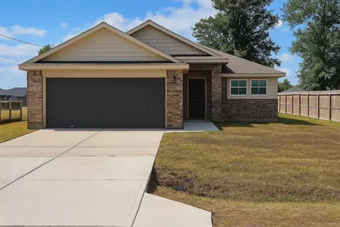 37 Road 5103, Cleveland, TX 77327
