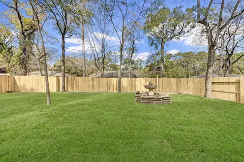 Exterior - 3306 Gary Ln, Spring, TX 77380 photo 6 of 9