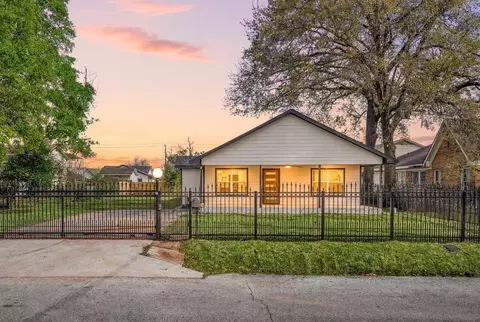 1003 Reid St, Houston, TX 77022