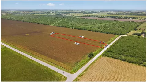 8 Jurica Road, Sealy, TX 77474