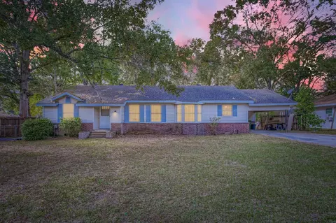 512 Park Ln, Cleveland, TX 77327