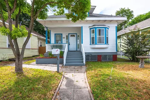 2915 Avenue N 12 St #1/2, Galveston, TX 77550