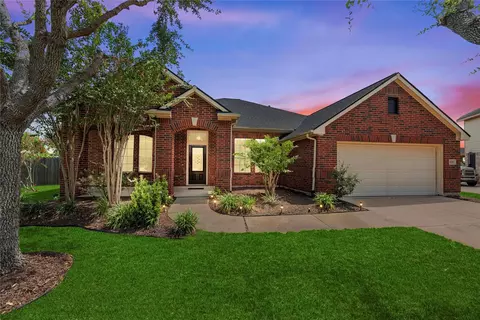8931 Henrico Ln, Rosenberg, TX 77469