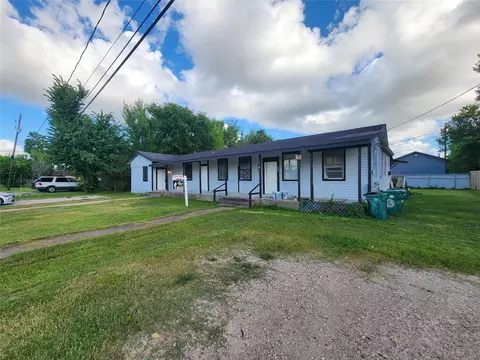 904 Herbert Ave #4, Pasadena, TX 77506 photo 1