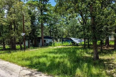 383 Post Oak Cir, Trinity, TX 75862 photo 4
