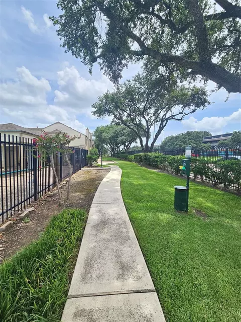 8299 Cambridge St #101, Houston, TX 77054