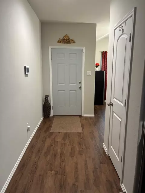 Entry Way - 5606 Mesquite Oaks Trl, Spring, TX 77389 photo 4 of 4