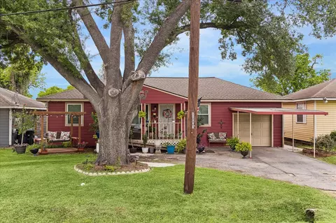 5015 Caplin St, Houston, TX 77026