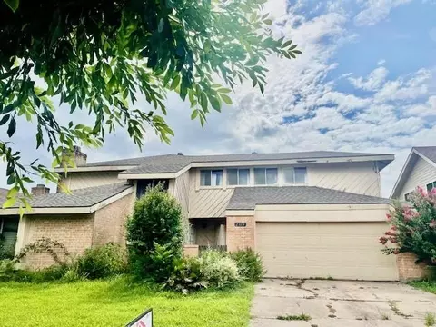 7610 Timberway Ln, Houston, TX 77072