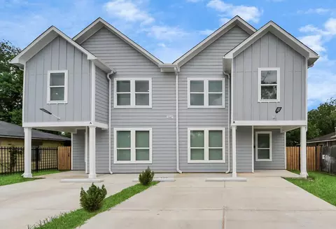 5947 Southseas St, Houston, TX 77033