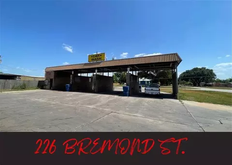 226 Bremond St, Hempstead, TX 77445