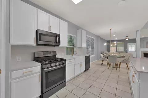 Kitchen - 2215 Louetta Brook Ln, Spring, TX 77388 photo 1 of 4