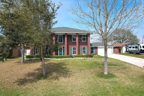 642 N Flamingo Dr, Seabrook, TX 77586