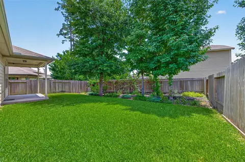 Exterior - 4429 Longleaf Timbers Ct, Conroe, TX 77304 photo 5 of 8