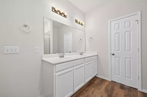Bath - 4429 Longleaf Timbers Ct, Conroe, TX 77304 photo 1 of 3
