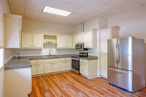 Kitchen - 9800 Ramzi Dr, Conroe, TX 77303 photo 2 of 3
