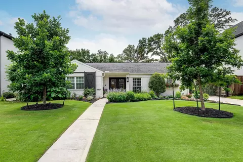 13827 Myrtlea Dr, Houston, TX 77079