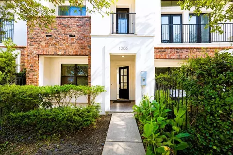 1206 W Dallas St, Houston, TX 77019