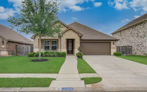 1971 Highland Meadows Dr, Houston, TX 77089