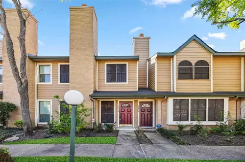 17814 Kings Park Ln, Houston, TX 77058