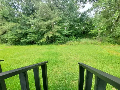 Exterior - 1306 N 9th St, Conroe, TX 77301 photo 3 of 5