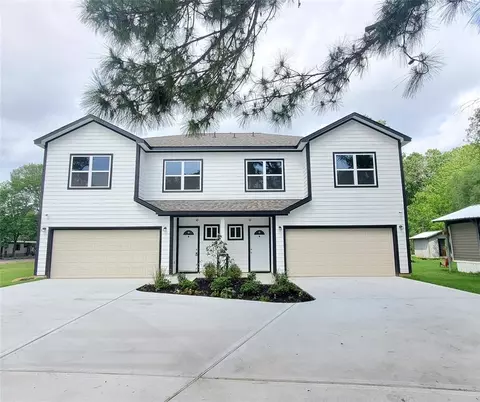 1306 N 9th St, Conroe, TX 77301
