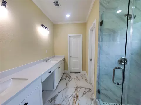 Bath - 1306 N 9th St, Conroe, TX 77301 photo 1 of 9