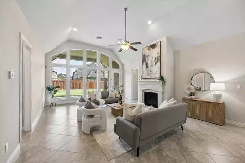Living - 4035 Steep Woods Dr, Spring, TX 77386 photo 1 of 4