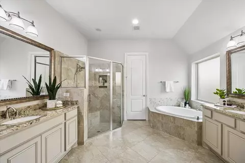 Bath - 4035 Steep Woods Dr, Spring, TX 77386 photo 4 of 6