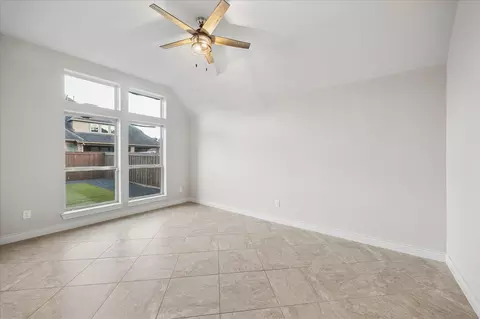 Living - 4035 Steep Woods Dr, Spring, TX 77386 photo 4 of 4