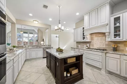 Kitchen - 4035 Steep Woods Dr, Spring, TX 77386 photo 2 of 4
