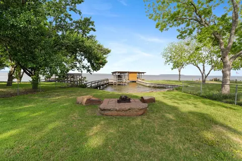 183 Lakeview Dr S, Livingston, TX 77351